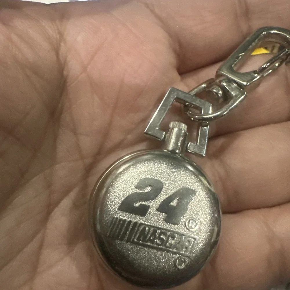 Working 24 Nascar Jeff Gordon Small Pocket Watch Keychain Silver Tone
